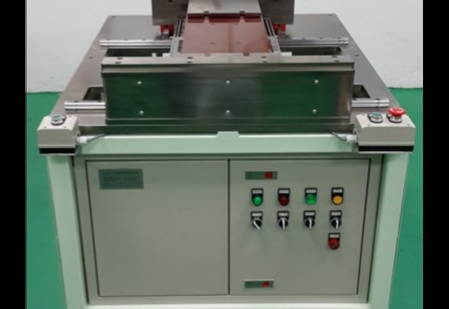 Automated condenser assembly machine by Xtrotech
